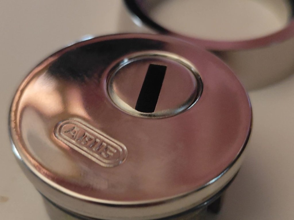 Escudo de seguridad ABUS para proteger el bombín