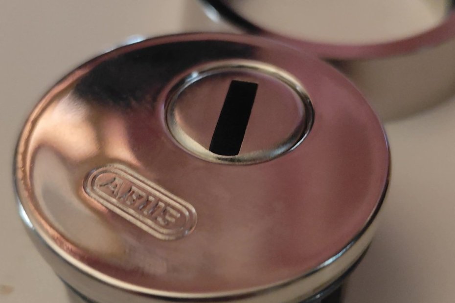 Escudo de seguridad ABUS para proteger el bombín